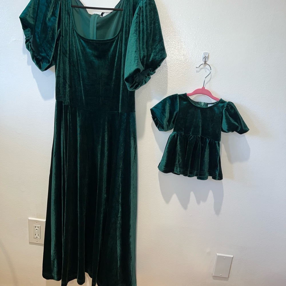 CLEO dress sold out, willing to bundle baby dress 3-6
